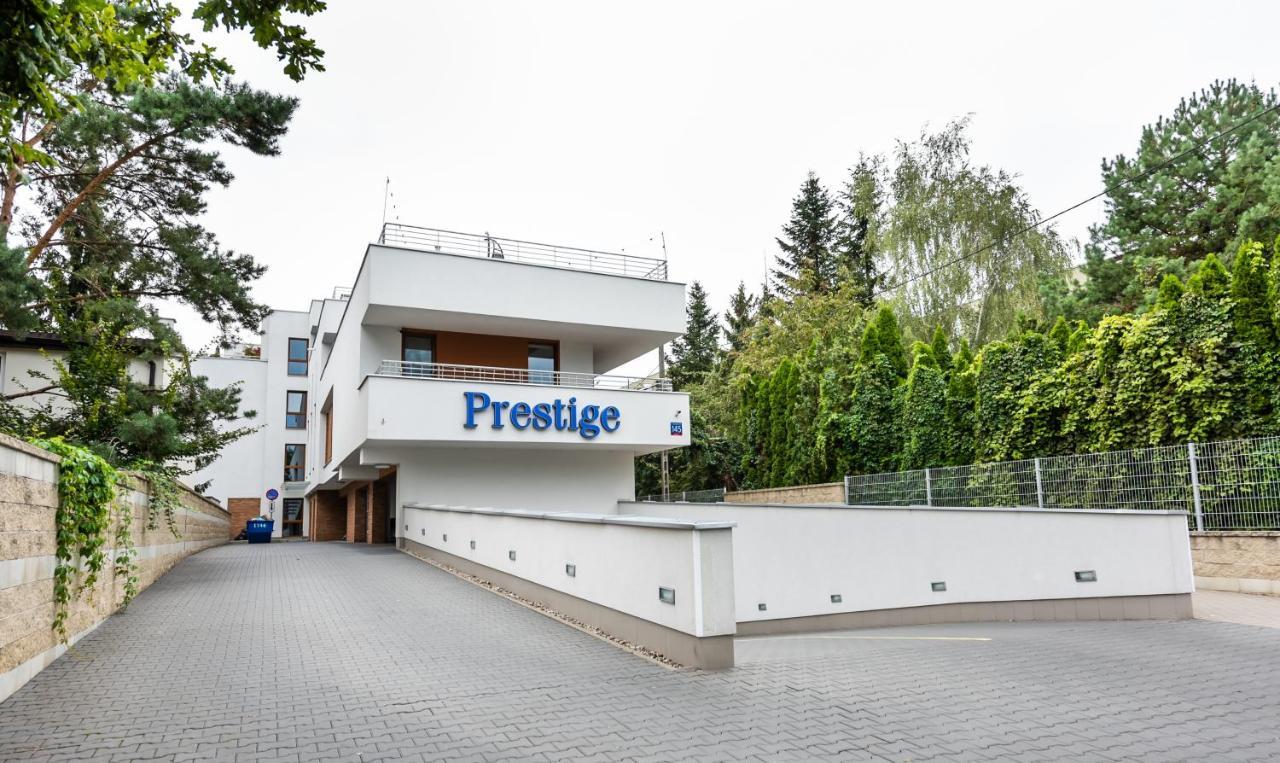 Prestige Verdant Apartment Warsaw Exterior photo